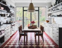 მეტი, ვიდრე უბრალოდ ფილა: სამზარეულოს იატაკის იდეები ცნობილი დიზაინერებისგან მეტი, ვიდრე უბრალოდ ფილა: სამზარეულოს იატაკის იდეები ცნობილი დიზაინერებისგან