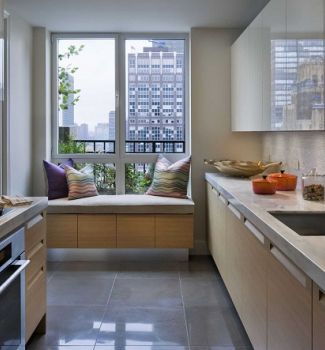 როგორ შეიძლება გამოვიყენოთ ფანჯრის რაფები სამზარეულოს "გასადიდებლად"